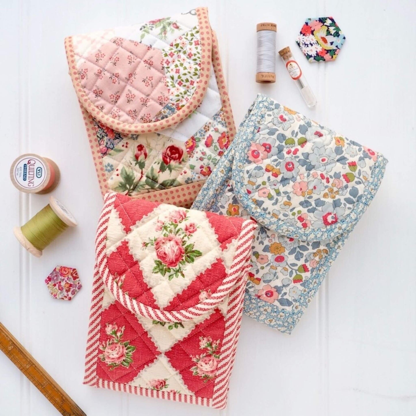 Handy Huswif Pattern By Jessie Fincham