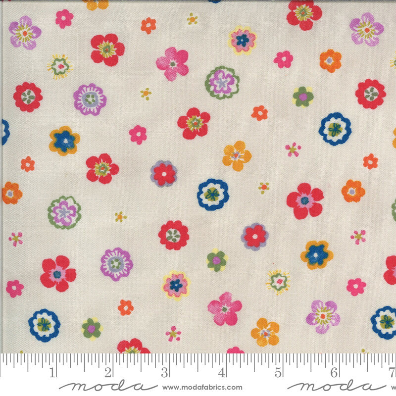 Flowers - Lulu Fabrics Range - Moda Fabrics  - Linen